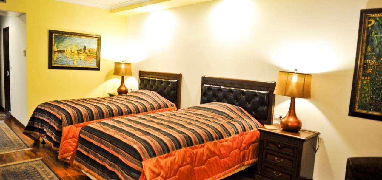 Duvet Center Hotel Skopje Quarto foto